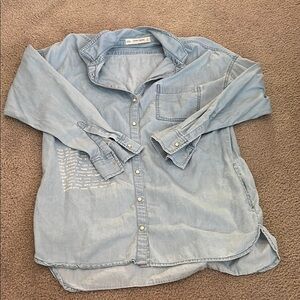 Zara Basic - Maui and Sons Sky Blue Denim Shirt size small